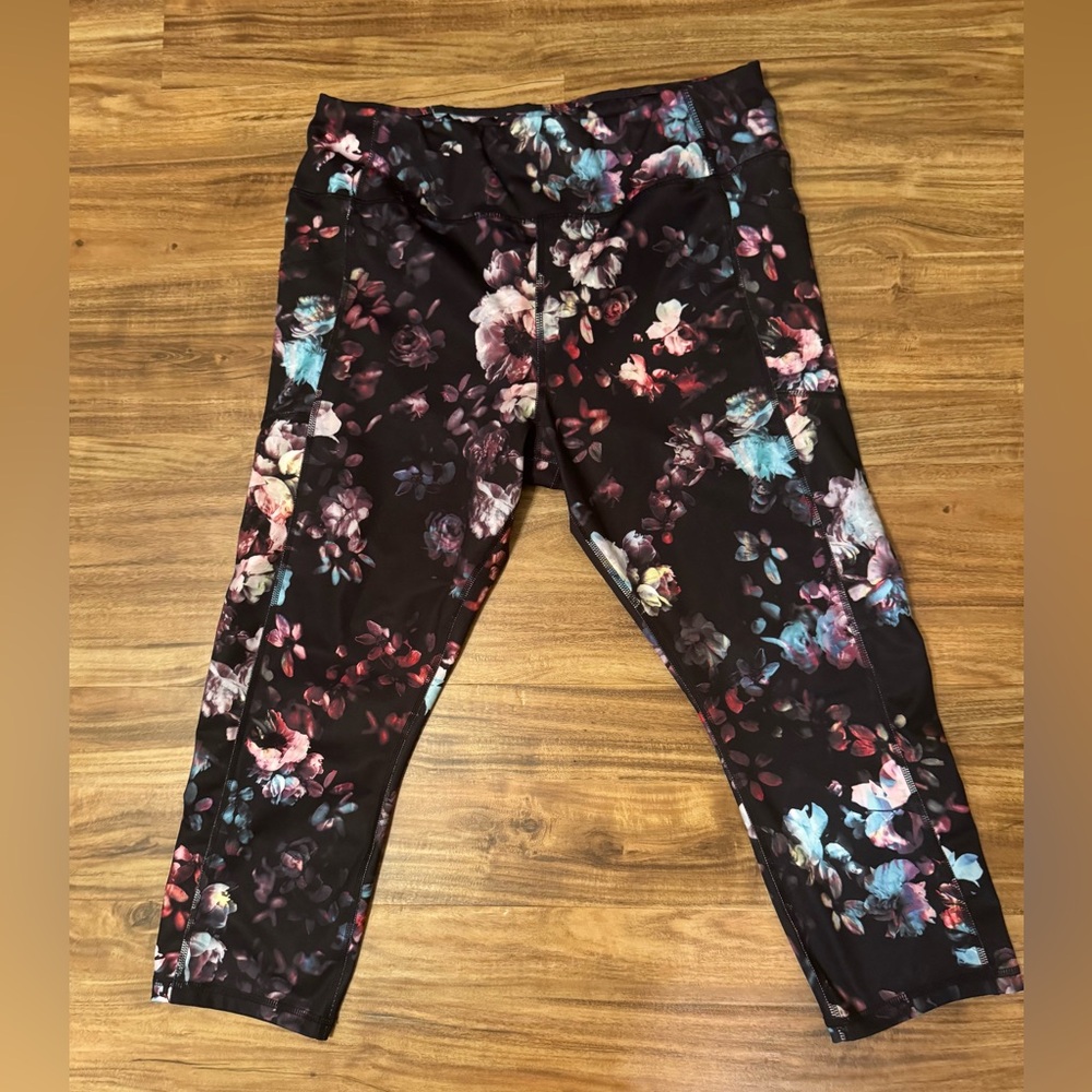 Avia Black and Pink Leggings Stretchy Floral Design